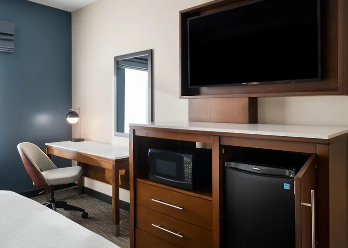 Courtyard By Marriott Seattle Seatac Airport